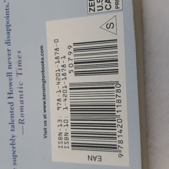 If He's Dangerous, a paperback book written by Hannah Howell 2011 - Picture 3 of 6